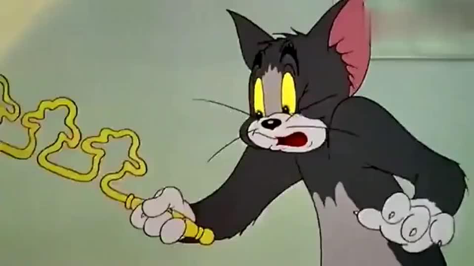 猫和老鼠:杰瑞变身成大力士暴打汤姆,真是出了一口恶气