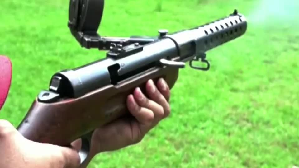 伯格曼mp181型冲锋枪,俗称手提花机关枪,看看它长什么样