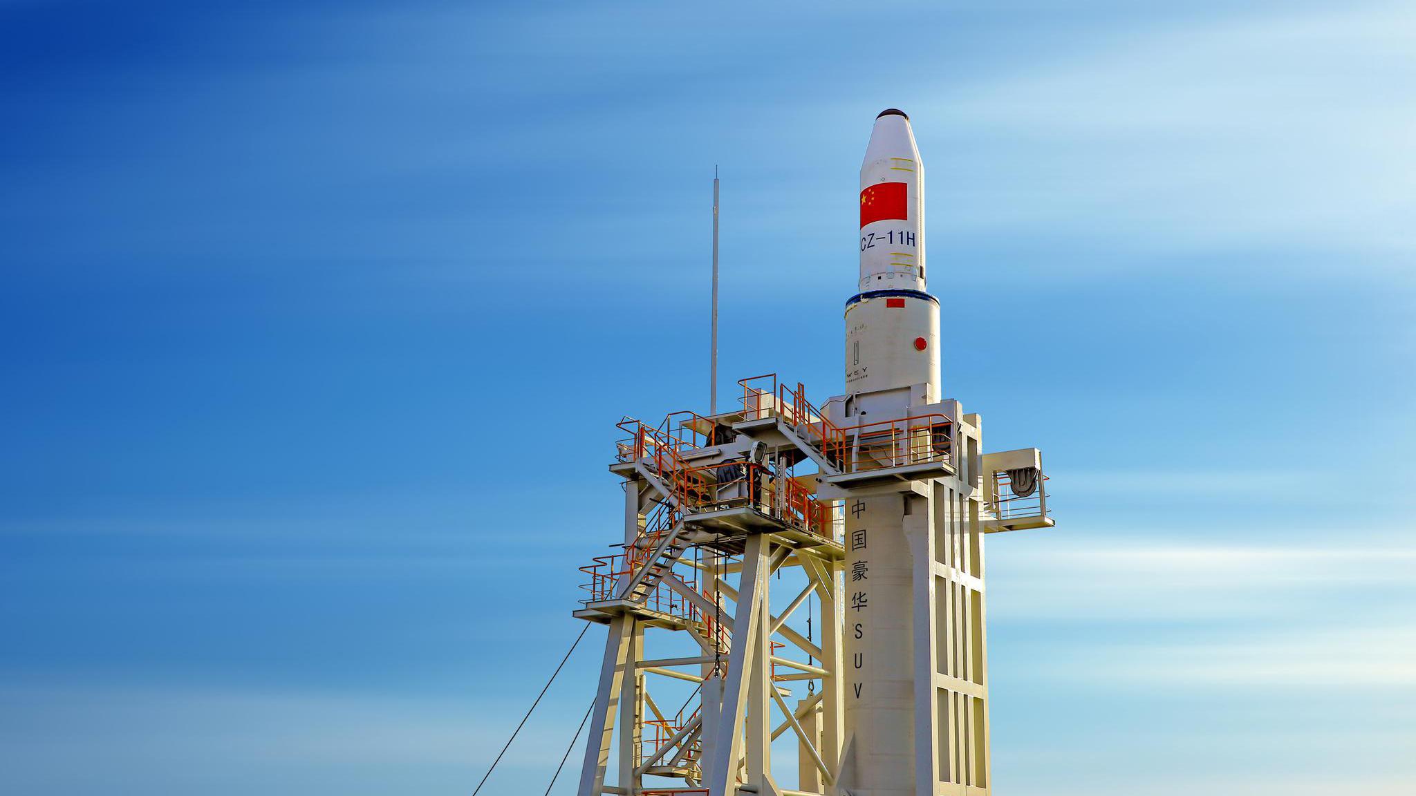 长征5b火箭发射升空,载货舱返回虽然失败,美国人却十分担心