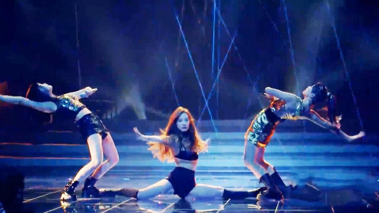 吴昕"一字马"合集!养成系之光昕昕,真的瑞思拜了