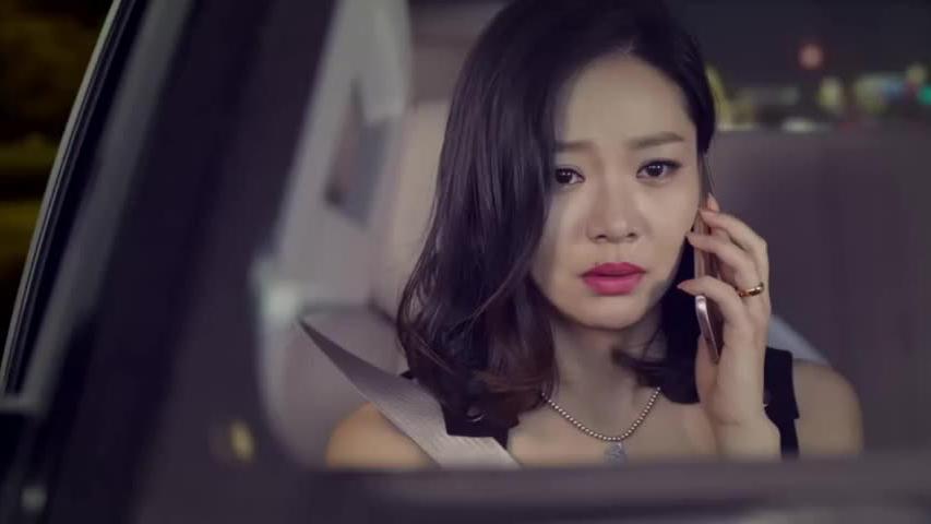 丈夫喝醉不小心打给前妻,开口就是一句老婆,场面瞬间尴尬了