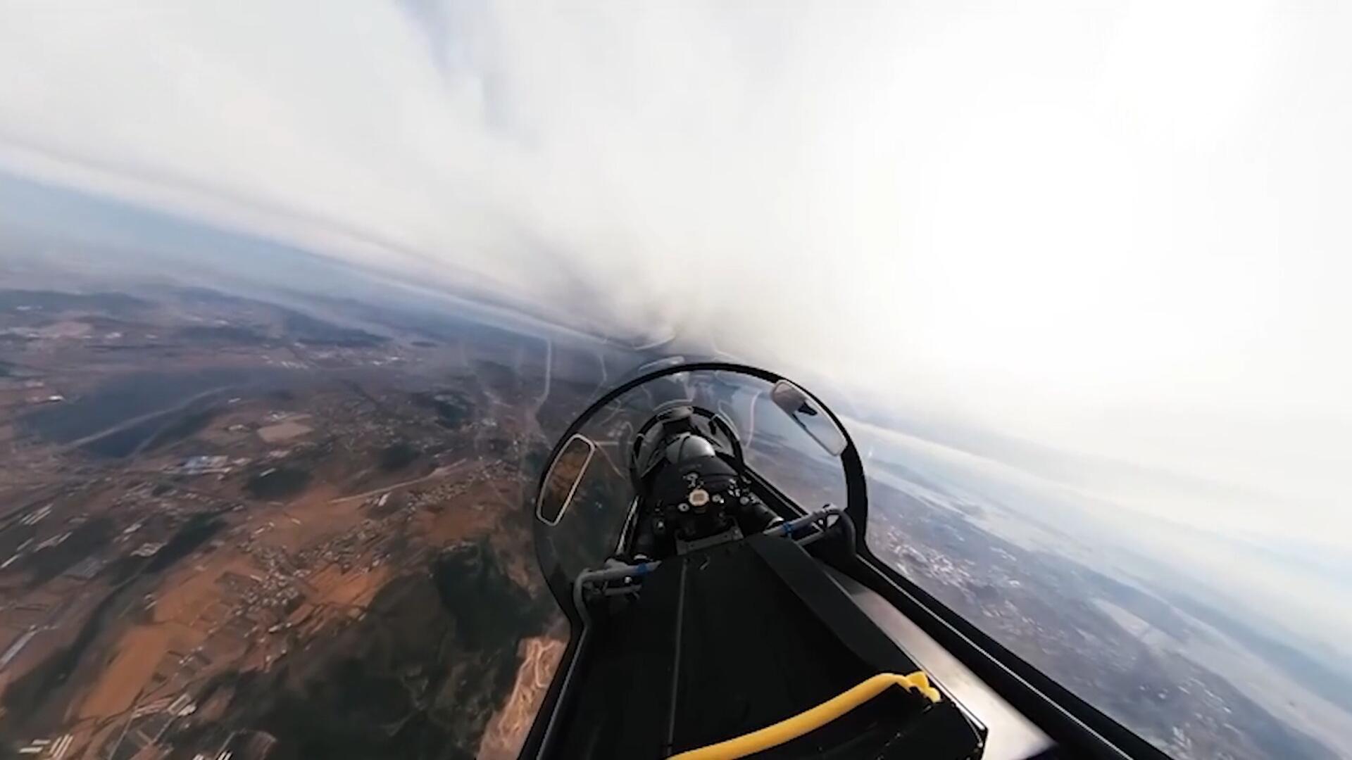 给你1分钟时间,带你从战斗机视角看地面,这镜头真的太美了!