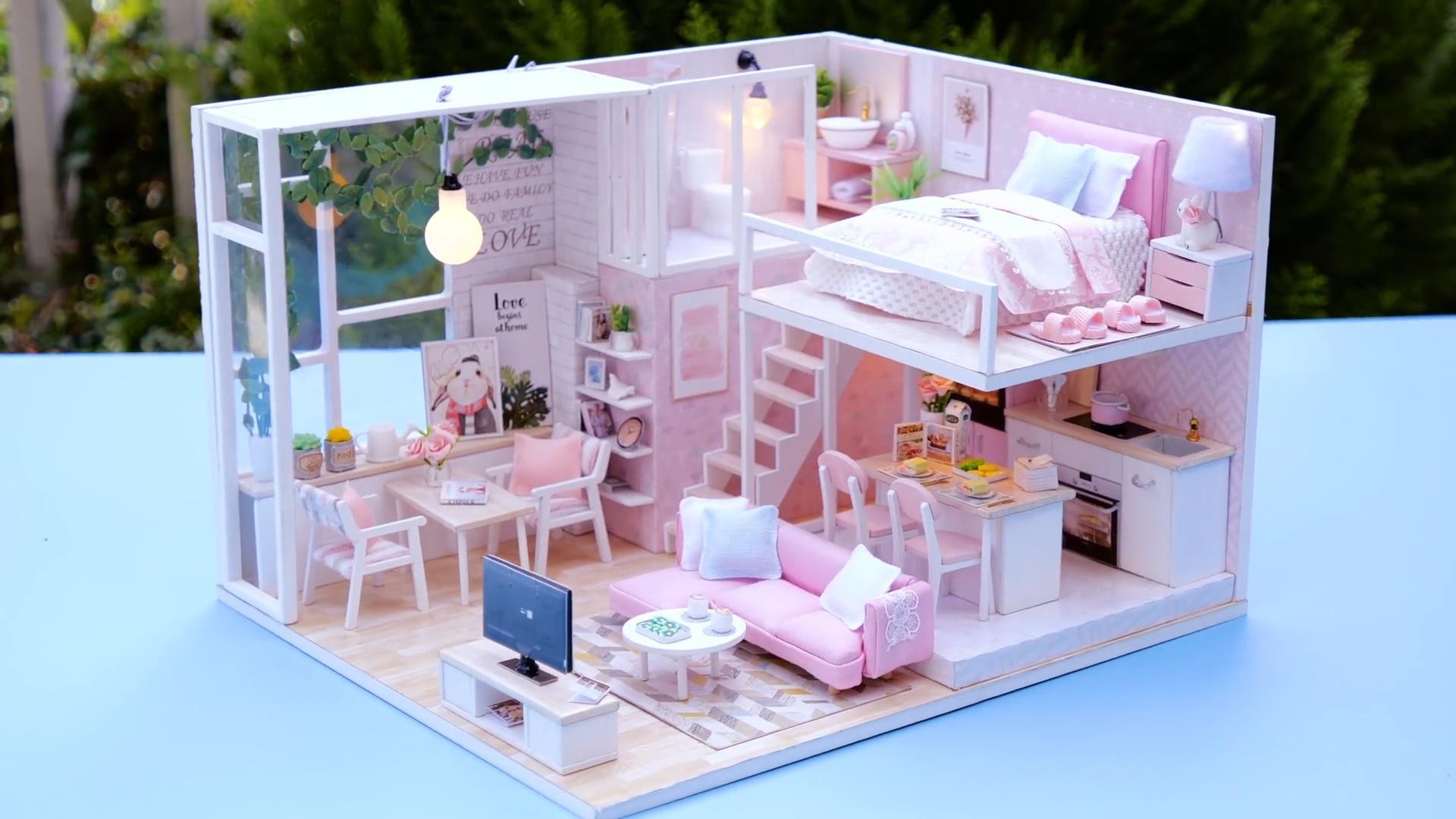 diy迷你娃娃屋,艾莎公主的粉色现代卧室