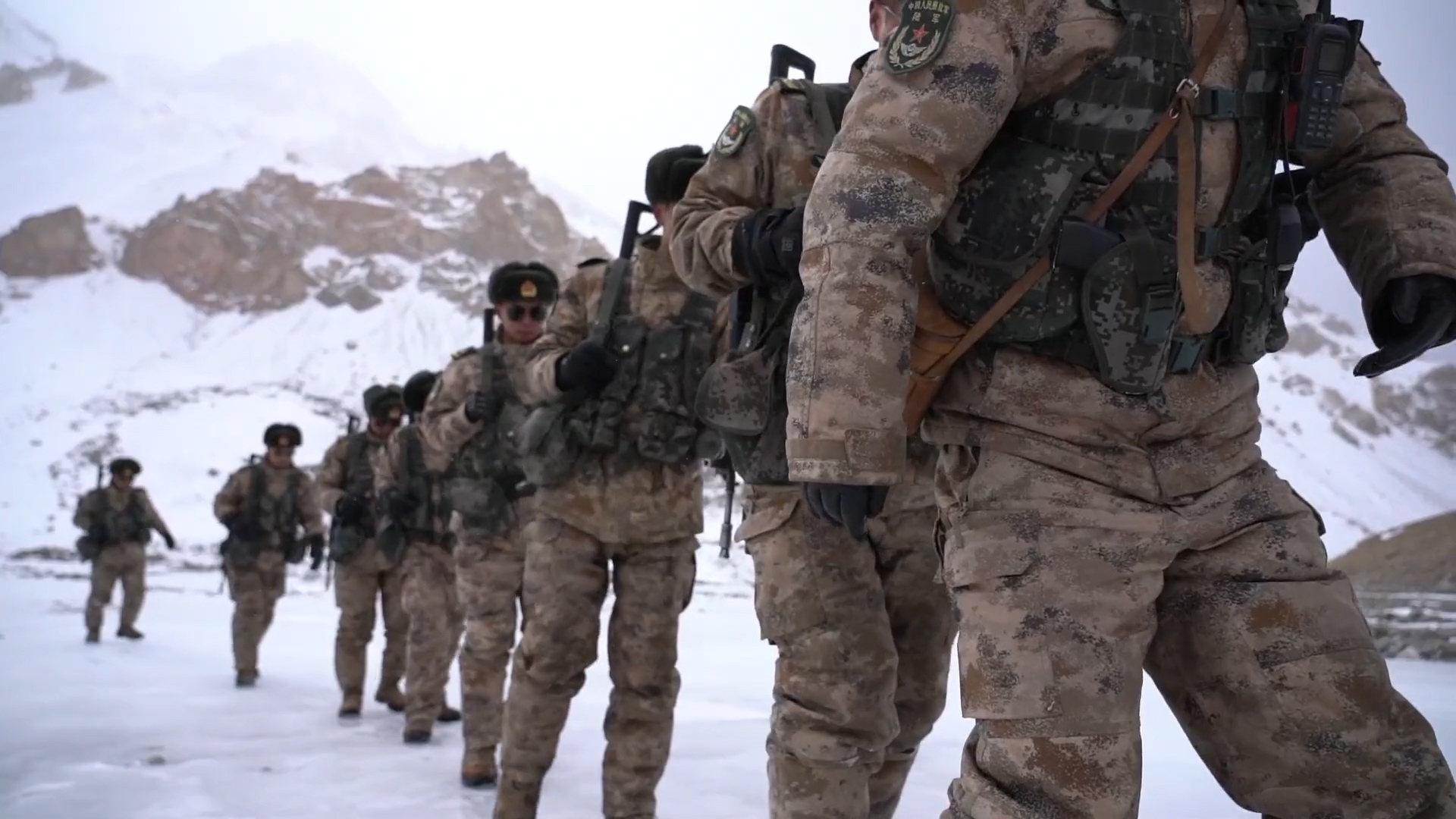 海拔5418米的河尾滩哨所,巡逻官兵再一次踏上巡逻路