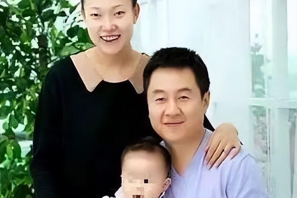 将郭跃打压出队,却被孔令辉取代国乒主帅,59岁娶女徒弟喜得千金