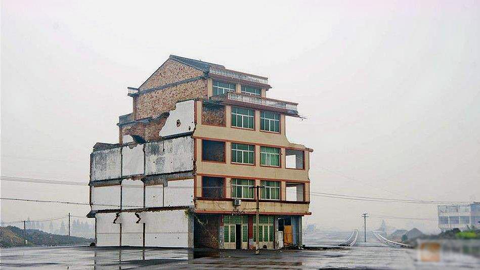 中国最牛钉子户坚守北京7年终于拆迁看到拆迁款欲哭无泪