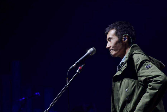 47岁的朴树:活到这把年纪,终于不需要再取悦任何人_新浪新闻