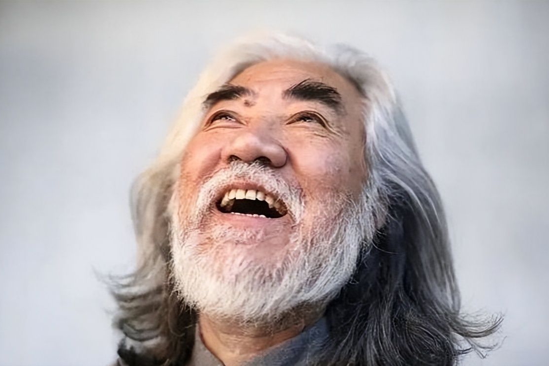 张纪中欠款578万未还?给前妻3亿家产,娶小31岁少妻做人生赢家