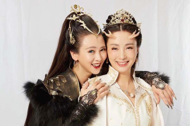 翁虹时隔20年再现《春光灿烂猪八戒》女神演技炸裂颜值担当