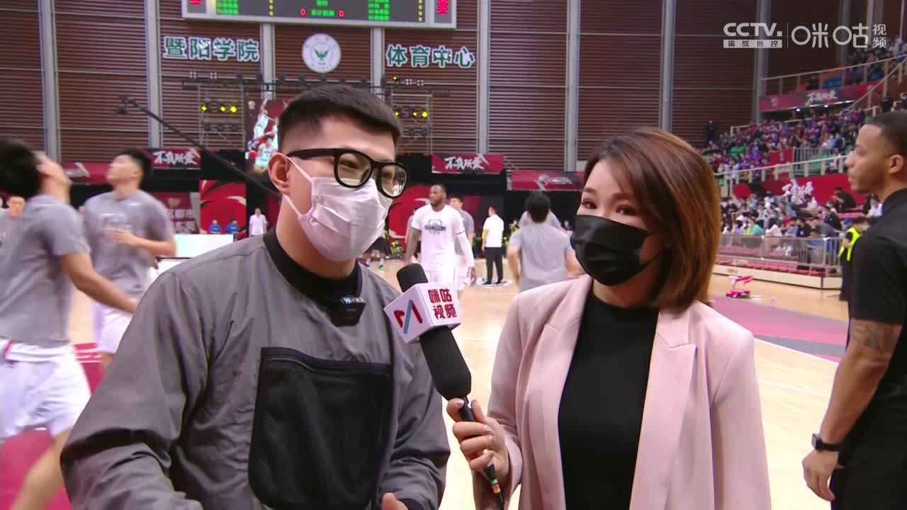 马师傅赛前采访:来到现场头皮发麻 希望阿联保持健康