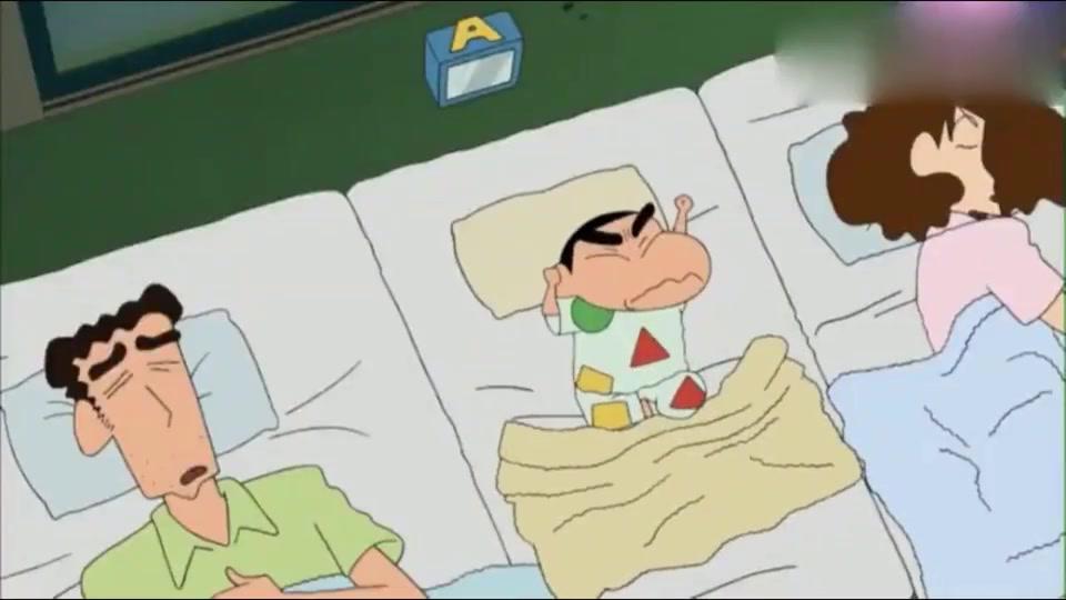 蜡笔小新:谁把小葵的牛奶喝光了!小葵看样子非常生气哦