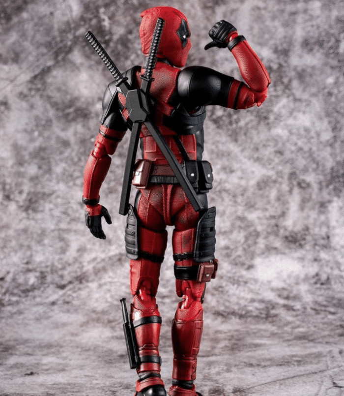 死侍shf可动手办实物详解完美还原角色灵魂特色直面灭霸的男人