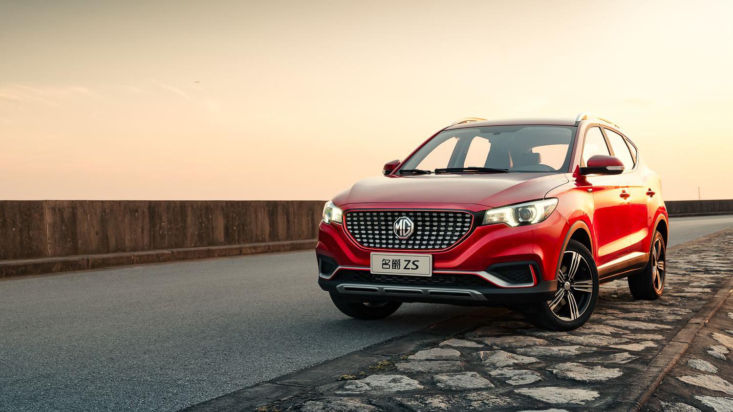 名爵zs为什么大灯里有雾气?是什么情况?