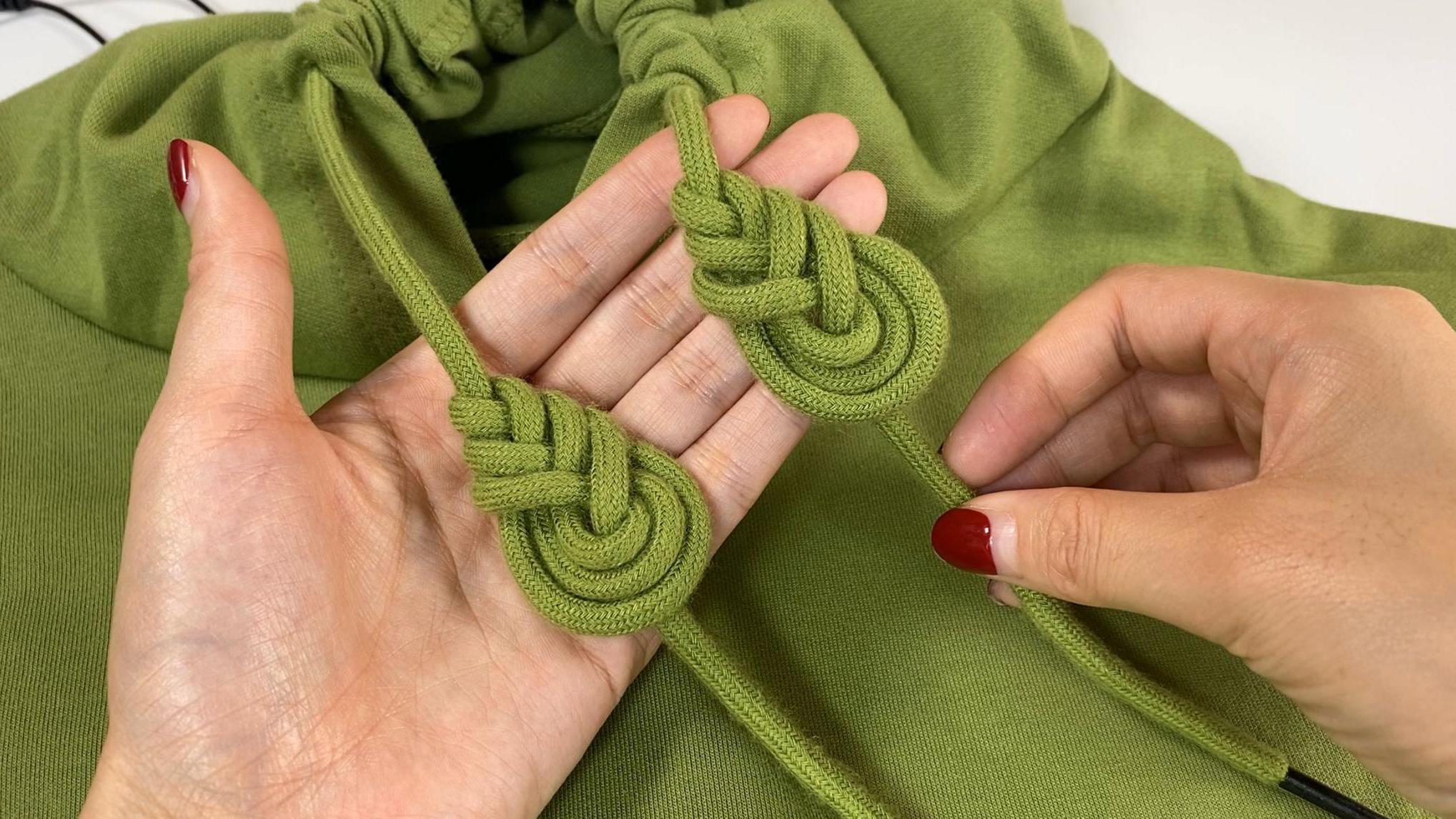 卫衣绳子太长?教你今年流行打结方法,一看就会,好看又个性