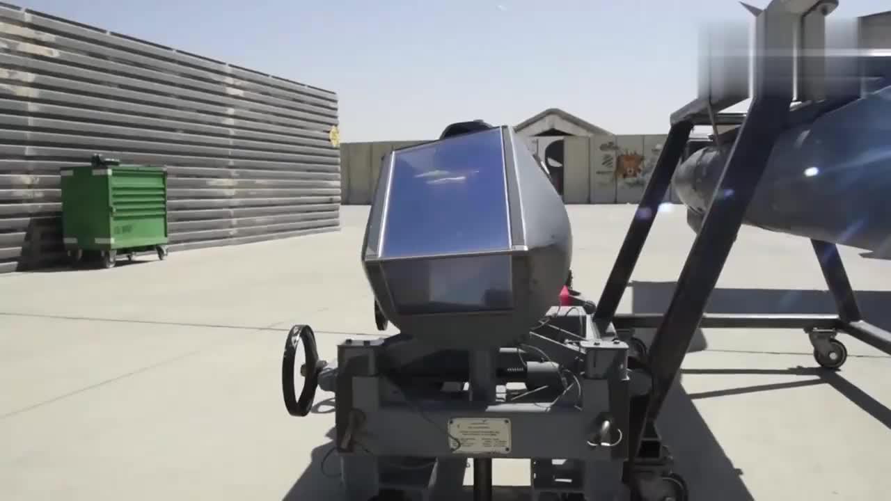 f-16战机装备"狙击手"吊舱 有了真正的火眼金睛