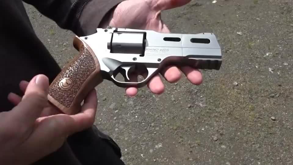点357马格南左轮手枪射击实测,这么漂亮的左轮还是很少见的