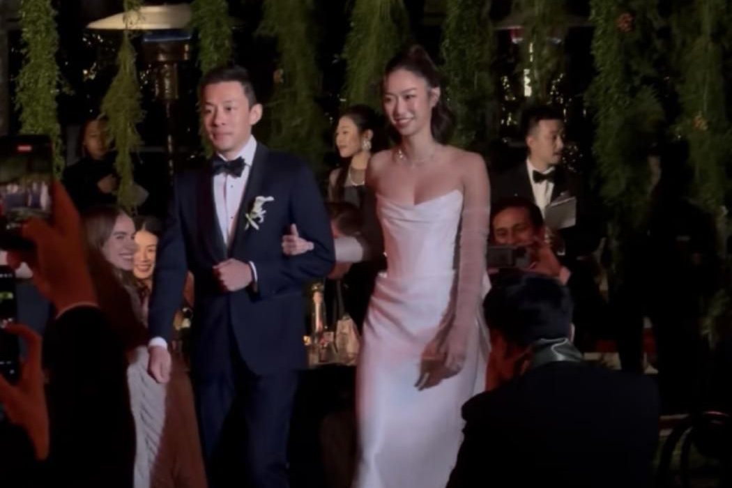 37岁霍启仁婚后首度现身,亲揭选丽江办婚礼原因,自曝筹备了一年|霍启人|玉龙雪山|霍震霆|妻子|媒体_新浪新闻