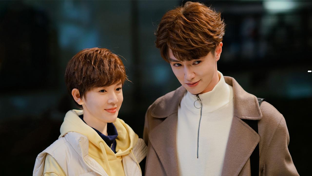 穿盔甲的少女:陈瑶官鸿甜蜜瞬间,追剧不快进,有被他俩爱情酸到