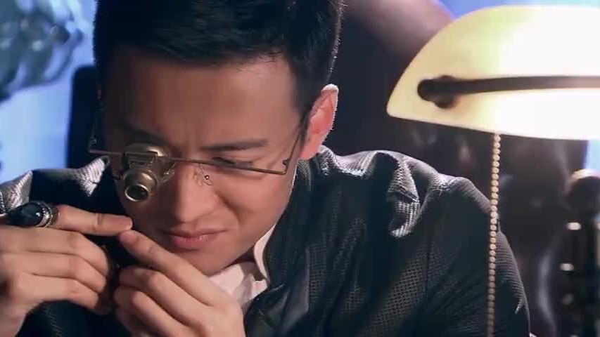 日本人成功拿到文件前田泷一却开始寻找锦绣了