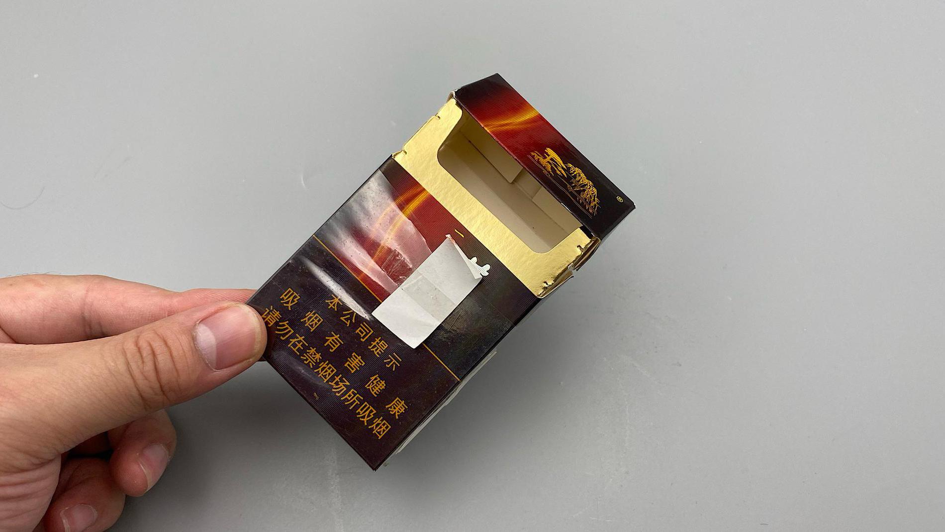 空香烟盒不要扔了,真是厉害,解决了好多人的大烦恼,快回家试试