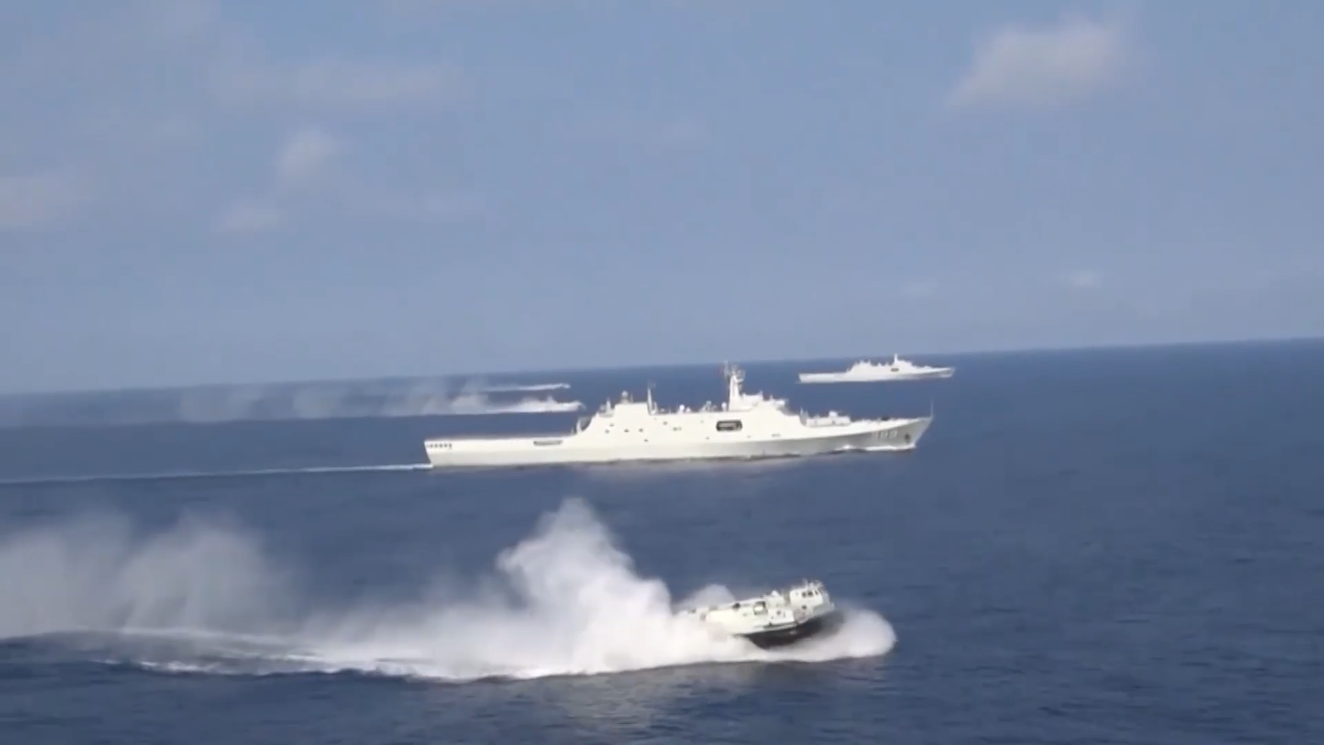 高燃!海陆空三军联合登陆演练,探索联合作战的战术战法!