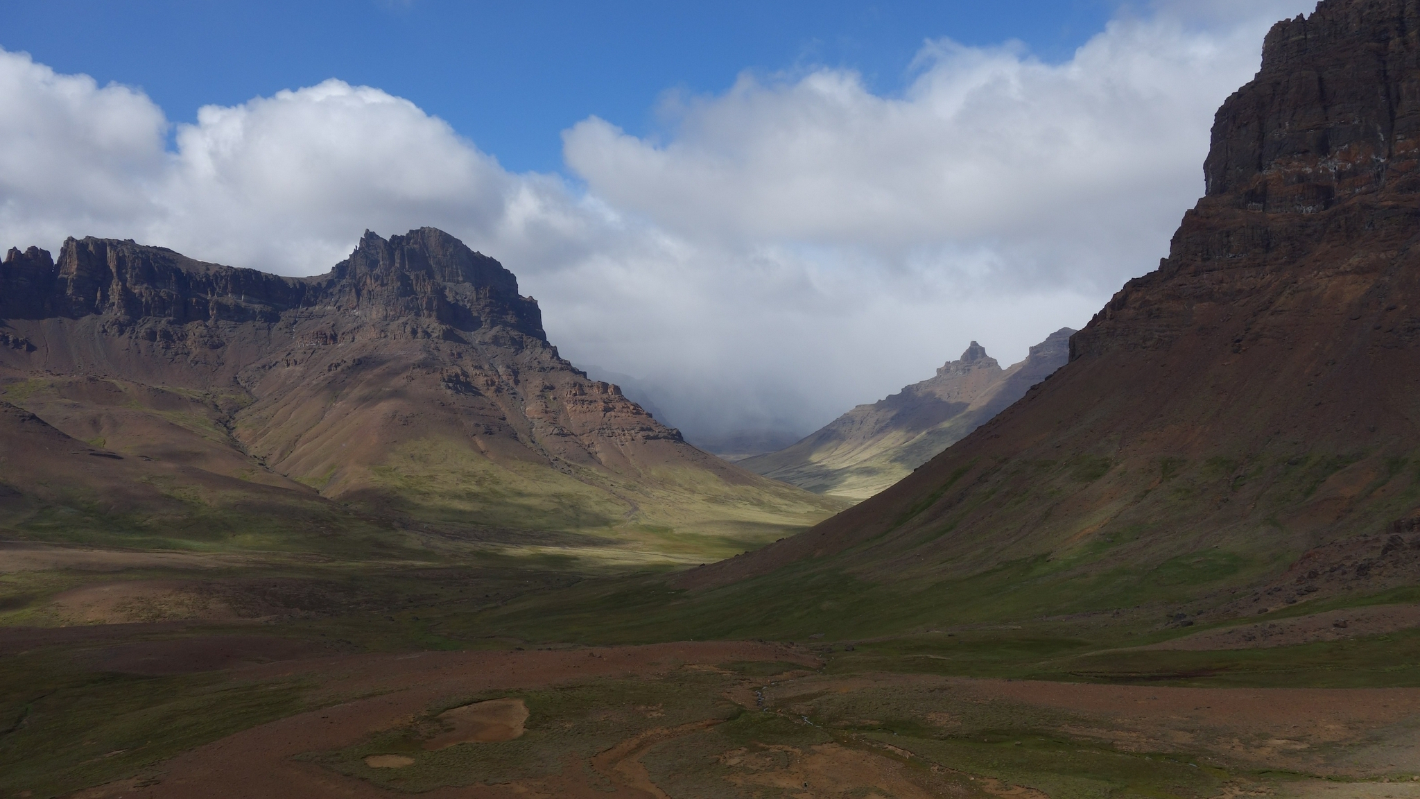 南美洲巴塔哥尼亚高原,为什么会形成温带大陆性气候?