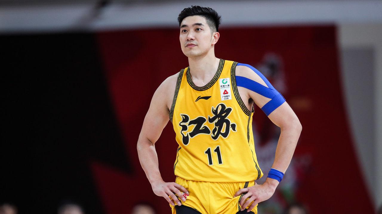 【球星高光】内线稳定输出!吴冠希空砍21 11 难阻球队三连败