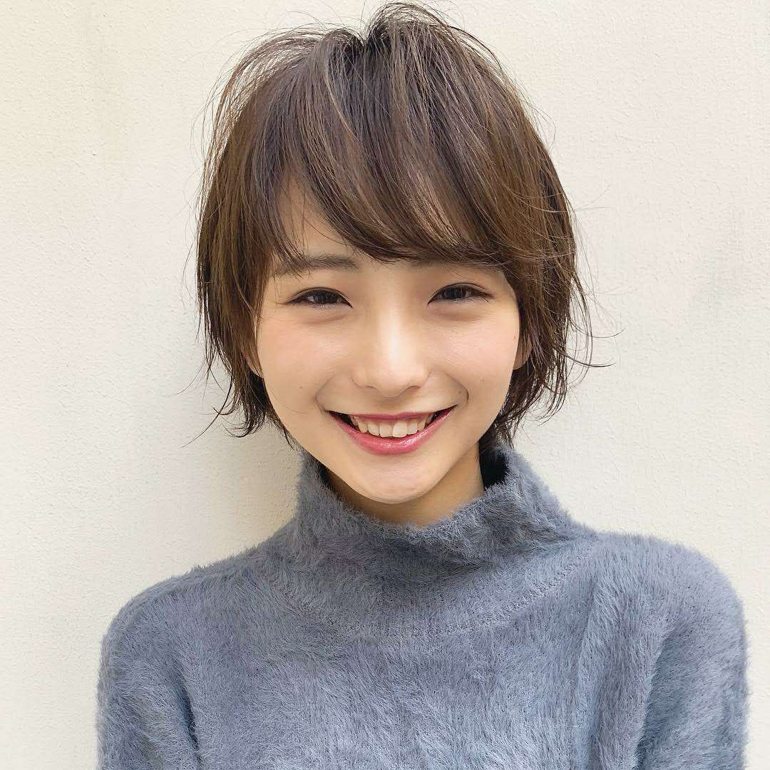 发量少,发质细软容易油的小圆脸女生,适合什么样的短发?