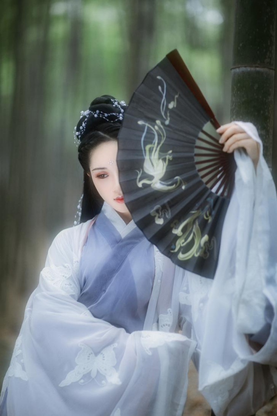 拒绝古板游客照这些四季通用的古风姿势好看又好学干货可收藏