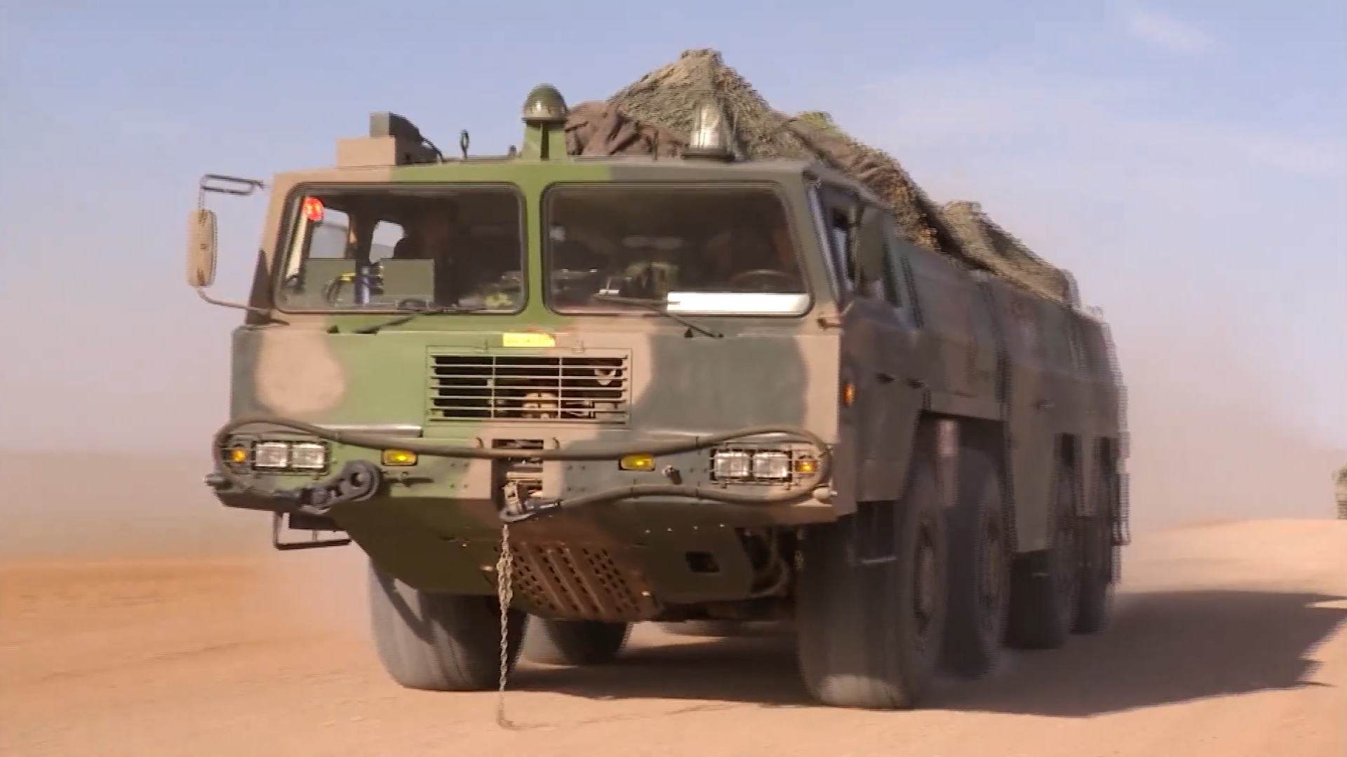 直击火箭军导弹旅实战化军演,导弹发射的震撼瞬间!