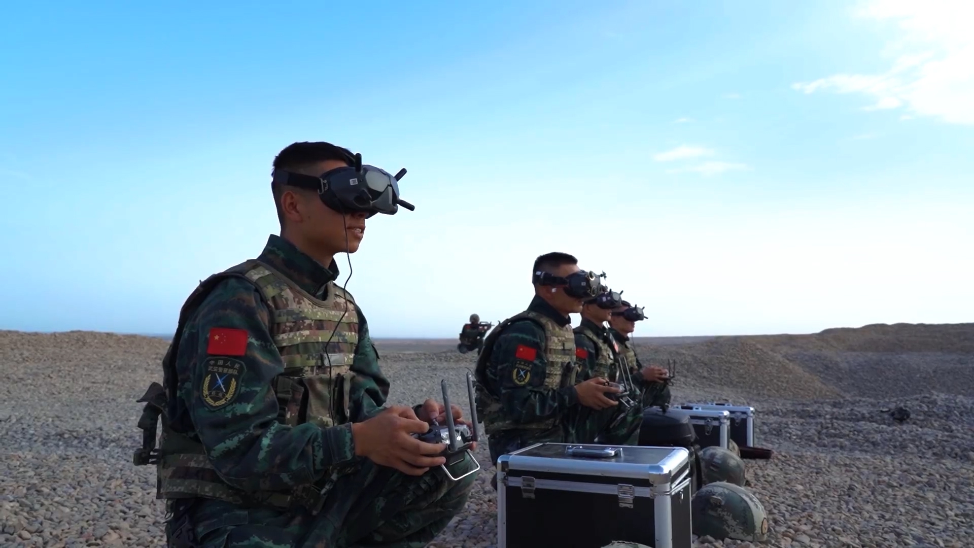 无人机助阵特战武警反恐演练,作战行动效率得到显著提高!