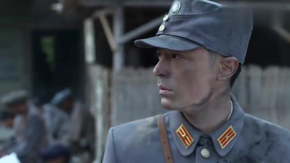 战长沙:顾清明看着满地的伤员,破落不堪的长沙废墟,心痛不已