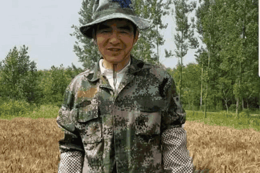 消失的中国首善陈光标，曾高调捐款20亿，如今被拍到在老家种地|慈善|陈光标|高调_新浪新闻