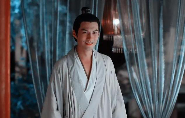 不过好在他之前积累的好口碑,也不愁没片约,2010年《美人心计》里随便