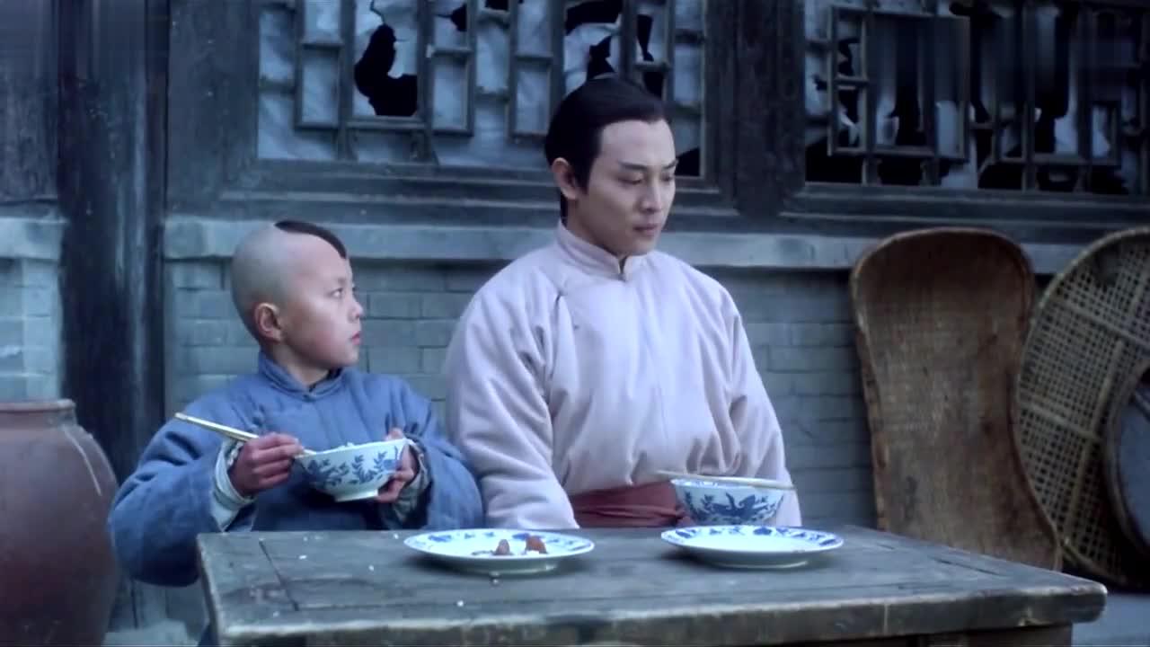 少林儿子担心洪熙官没有内裤穿,谁知洪熙官一句话回得太精辟