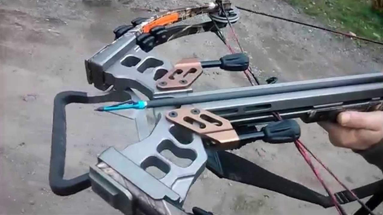 霸气的重型弓弩连车门也能射穿