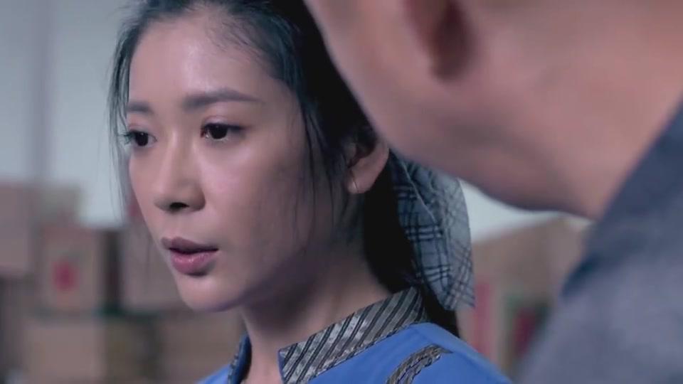 各个击破:保洁工随身携带匕首,黑老大差点命丧黄泉