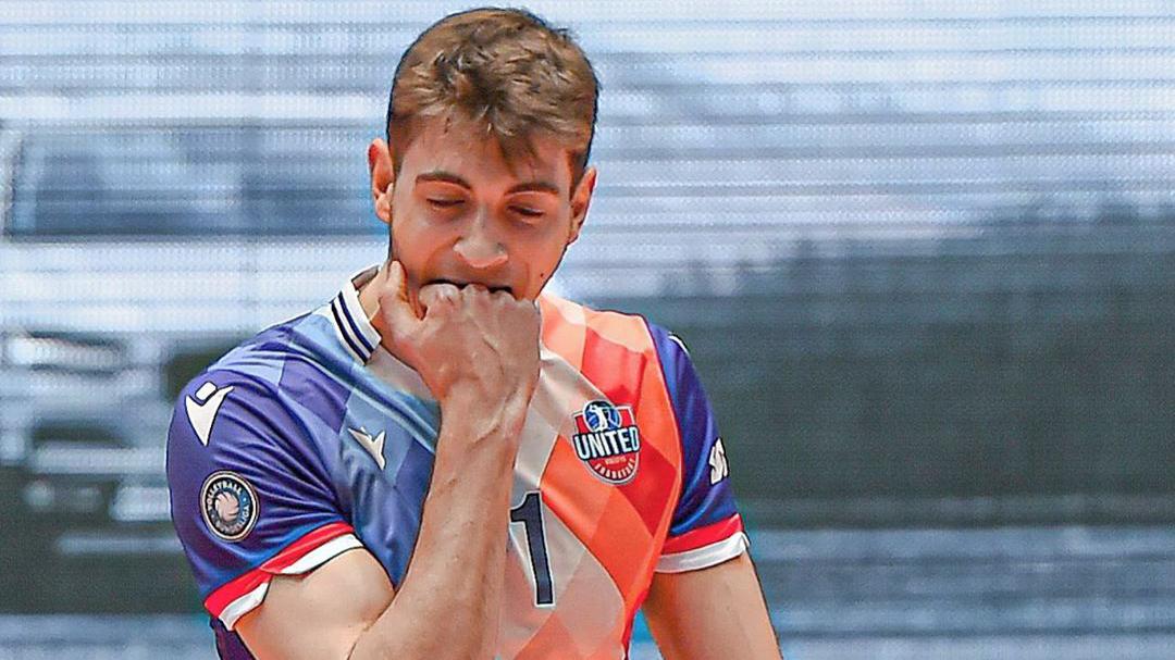 德国男排阳光boy的宅家日常锻炼!