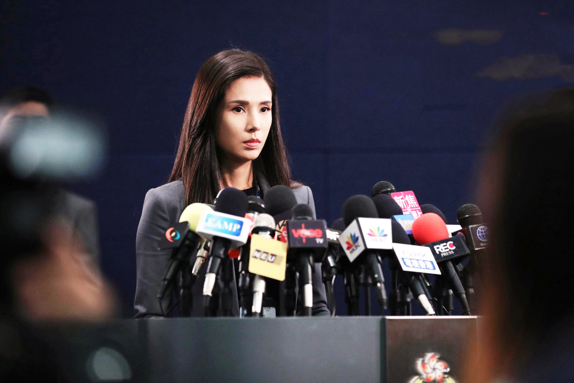 《神探大战》:氛围感十足的悬疑片,刘青云宝刀未老演技封神休闲区蓝鸢梦想 - Www.slyday.coM 《神探大战》:氛围感十足的悬疑片,刘青云宝刀未老演技封神休闲区蓝鸢梦想 - Www.slyday.coM