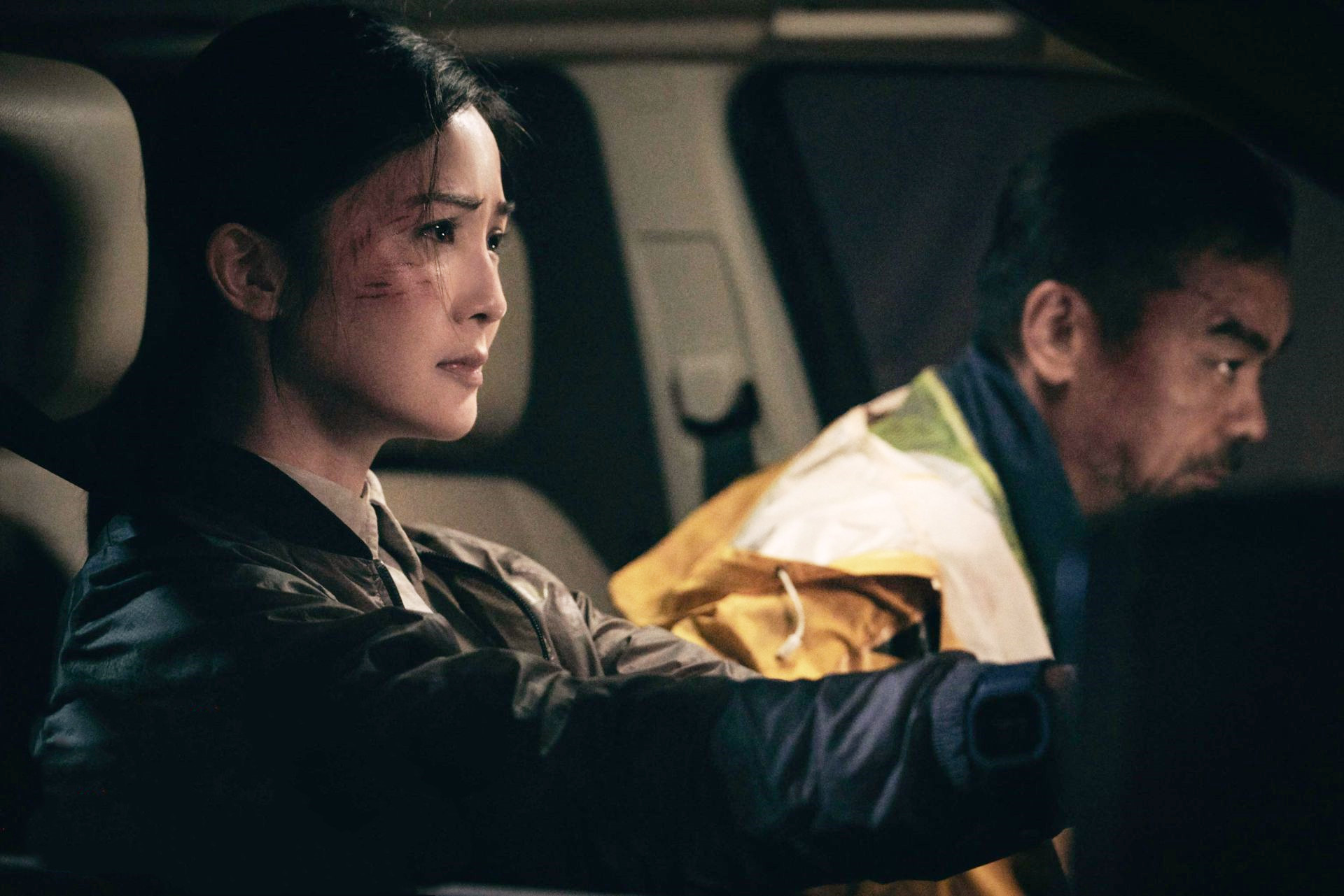 《神探大战》:氛围感十足的悬疑片,刘青云宝刀未老演技封神休闲区蓝鸢梦想 - Www.slyday.coM 《神探大战》:氛围感十足的悬疑片,刘青云宝刀未老演技封神休闲区蓝鸢梦想 - Www.slyday.coM