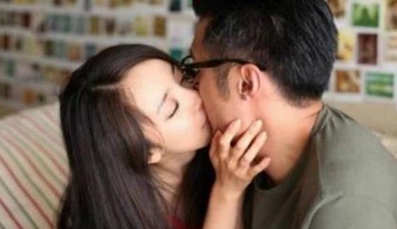 杨幂吻过的4位男星,李易峰浪漫,而他把杨幂的嘴唇吻到"飞起"