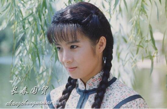 她是第三代“琼瑶女郎”，为爱隐退远嫁<a href=