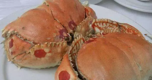 海边渔民看到都不捡的"傻瓜蟹",被商贩当面包蟹卖,你上当了吗|面包蟹