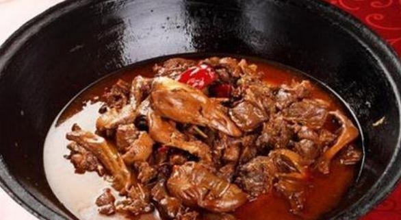 下面这6道菜，哪4道是东北四大炖菜？吃过的能进来说一下吗休闲区蓝鸢梦想 - Www.slyday.coM