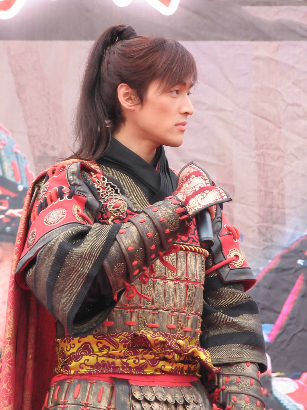 "六公主"晒宝藏库存,胡歌,刘诗诗,刘亦菲旧照引回忆杀