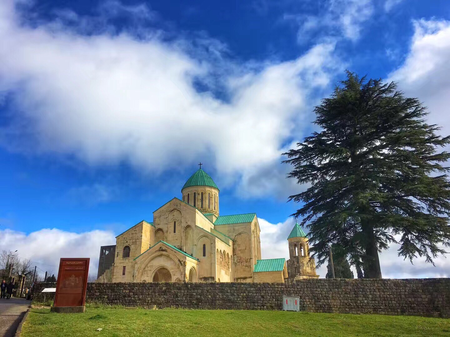 格鲁吉亚 库塔伊西 巴格拉特大教堂及格拉特修道院_高清图集_新浪网