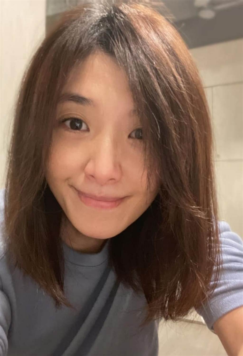 51岁玉女掌门人苏慧伦素颜照曝光无修图泄露了她的真实状态