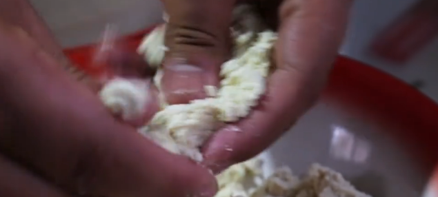 水豆腐,第一次看到这样的吃法,外酥里嫩,好吃停不下来休闲区蓝鸢梦想 - Www.slyday.coM 水豆腐,第一次看到这样的吃法,外酥里嫩,好吃停不下来休闲区蓝鸢梦想 - Www.slyday.coM