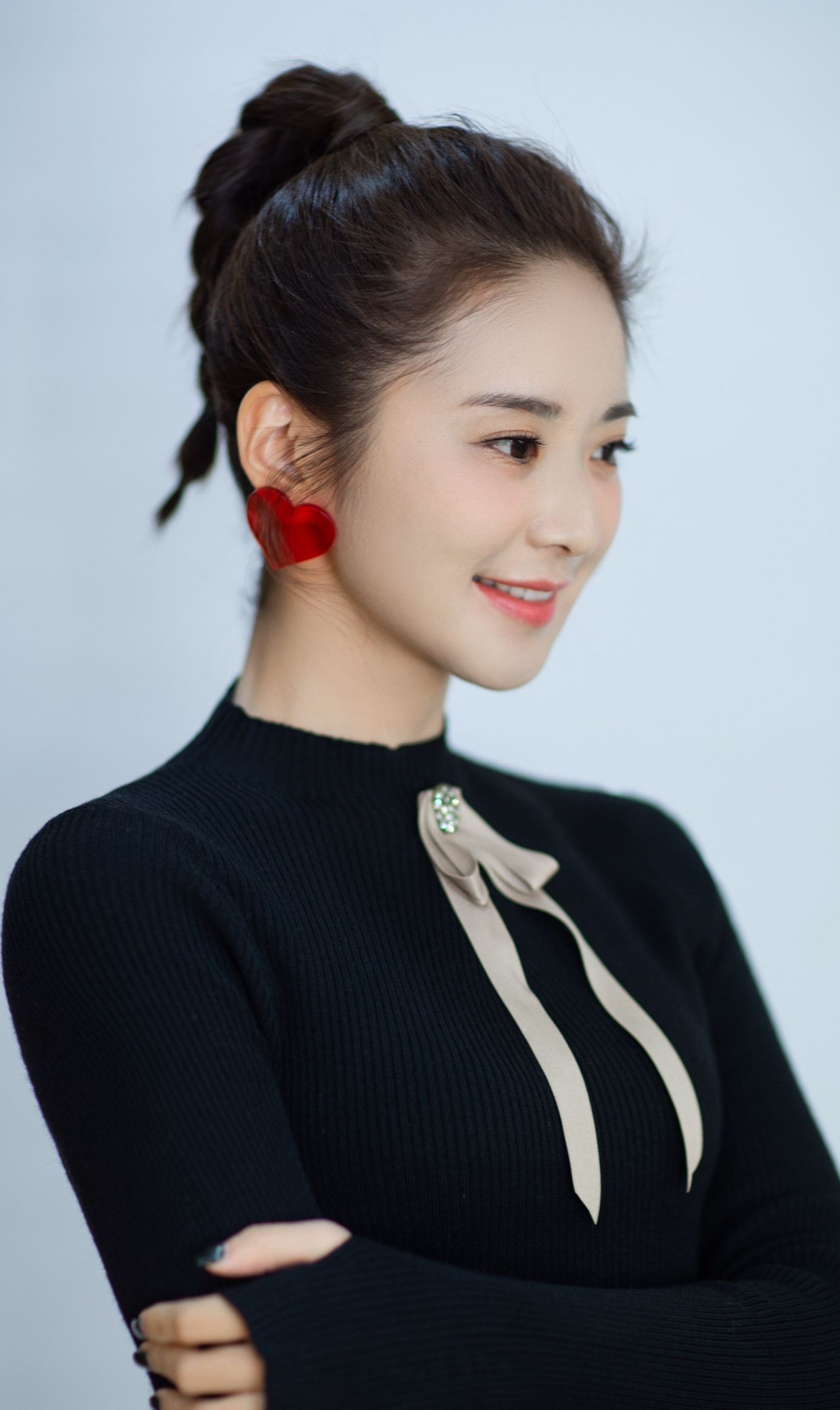 美女主持刘烨:顶尖的颜值和气质,可清新可御姐,迷人至极