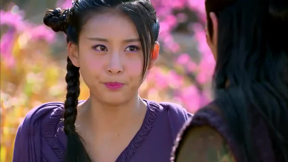 游坦之告白,阿紫一把推开,游坦之倒地大喊:阿紫!不要丢下我!